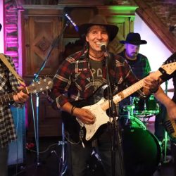 A fost lansată prima piesa originală a trupei Country Rock Affair (video)